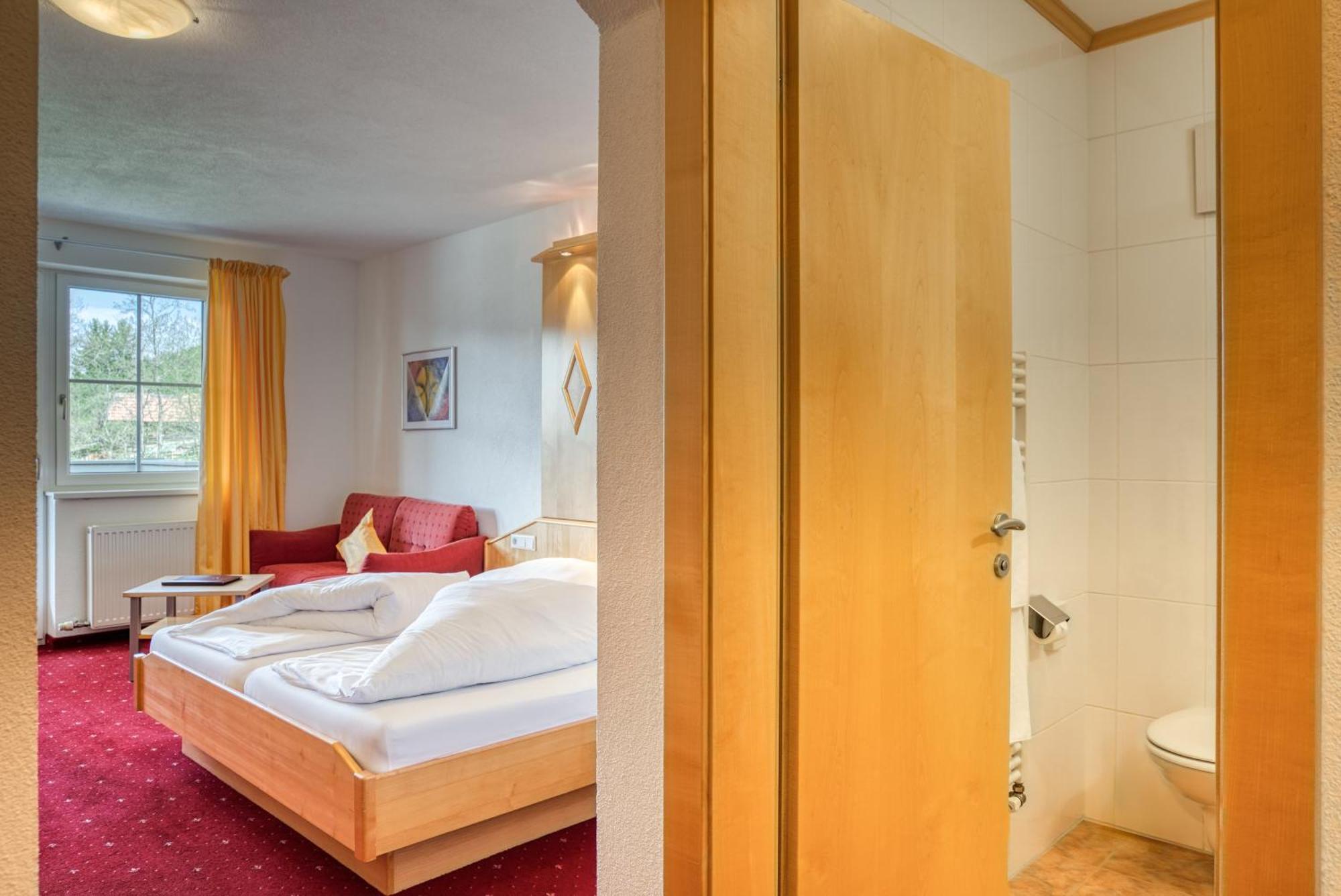 Hotel Alpen-Royal Jerzens Bagian luar foto