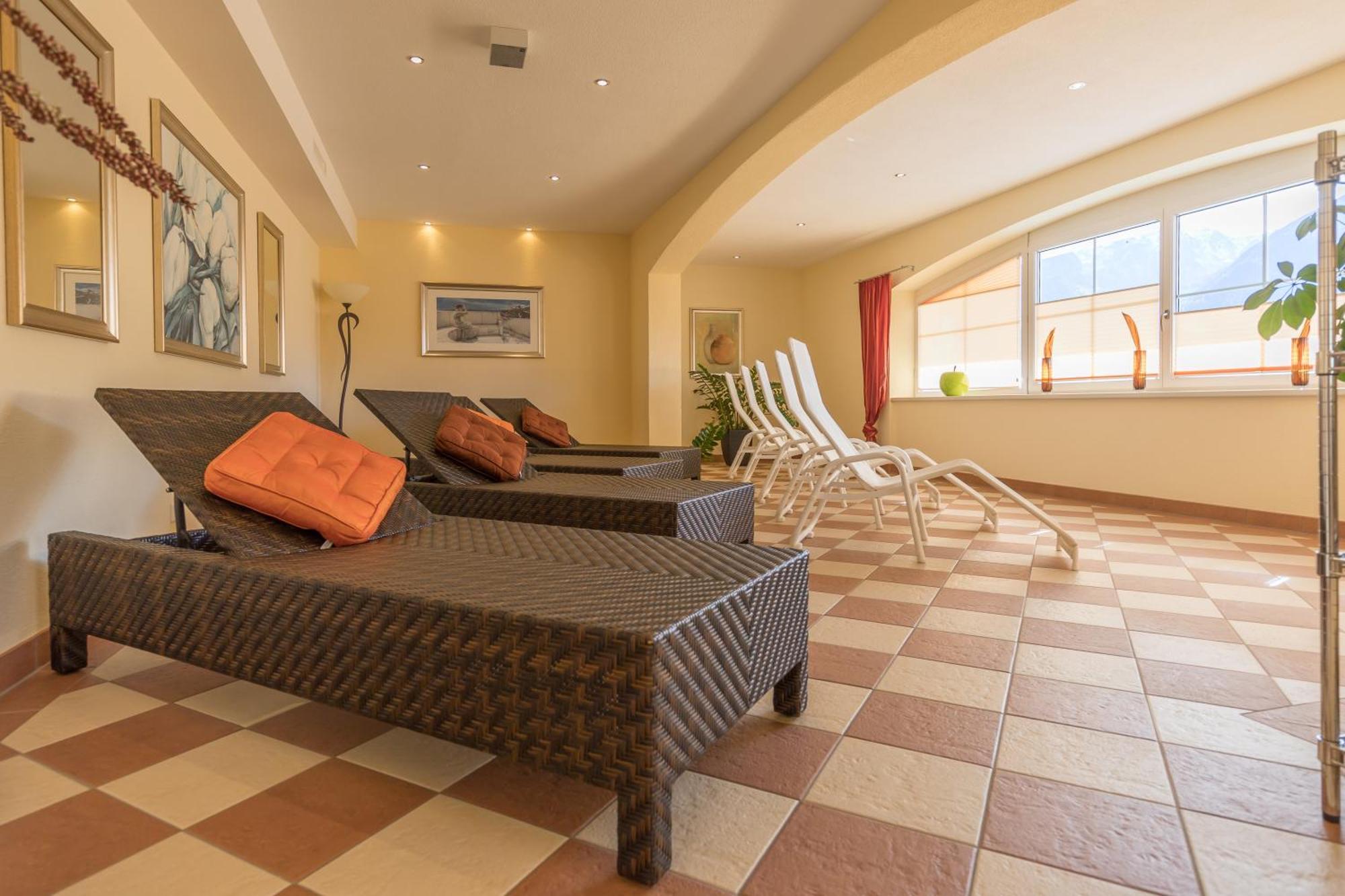 Hotel Alpen-Royal Jerzens Bagian luar foto