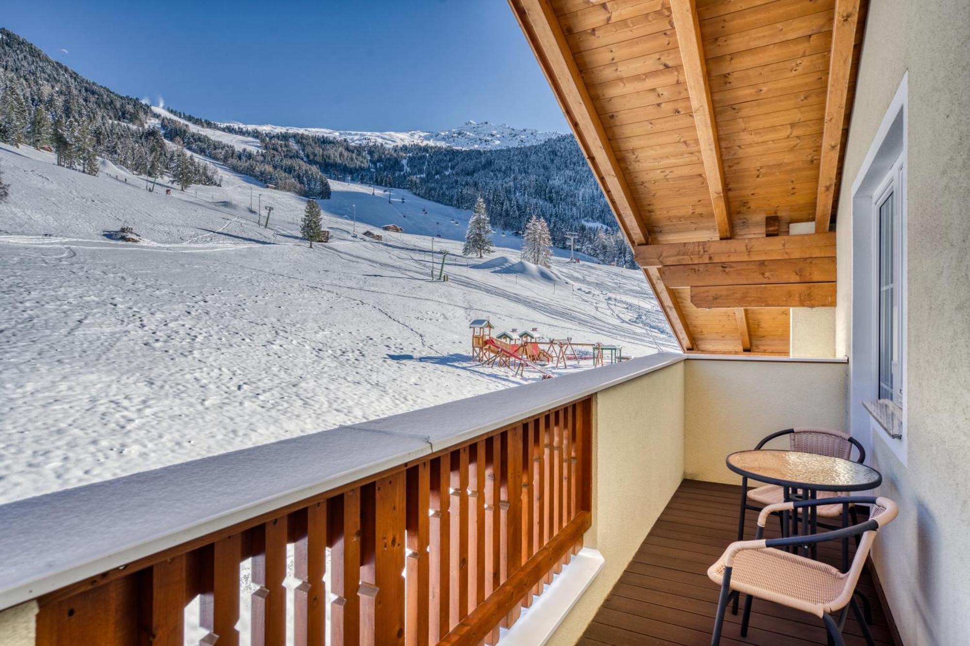 Hotel Alpen-Royal Jerzens Bagian luar foto